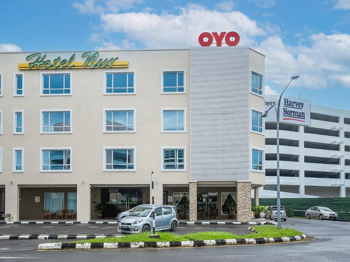 Super Oyo 985 Hotel Nur Miri Extérieur photo