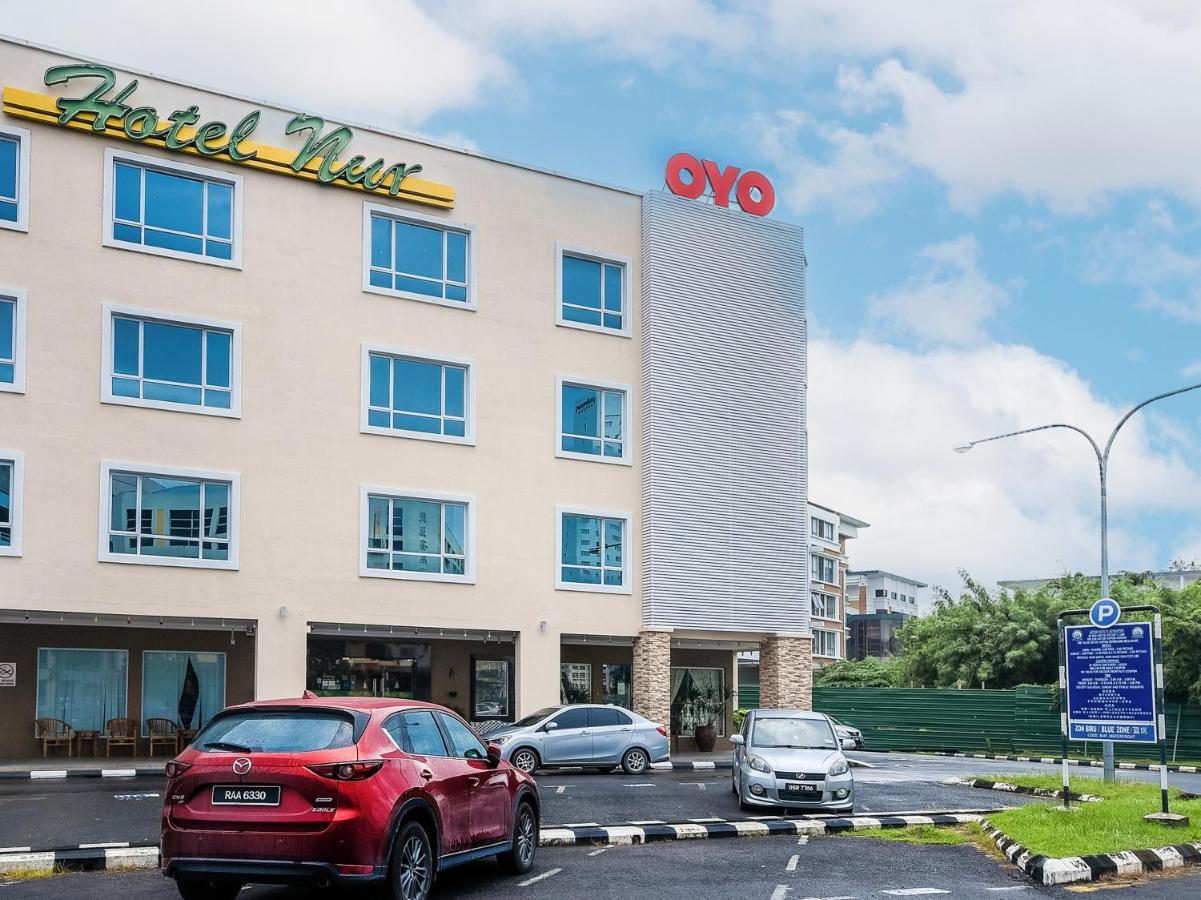 Super Oyo 985 Hotel Nur Miri Extérieur photo