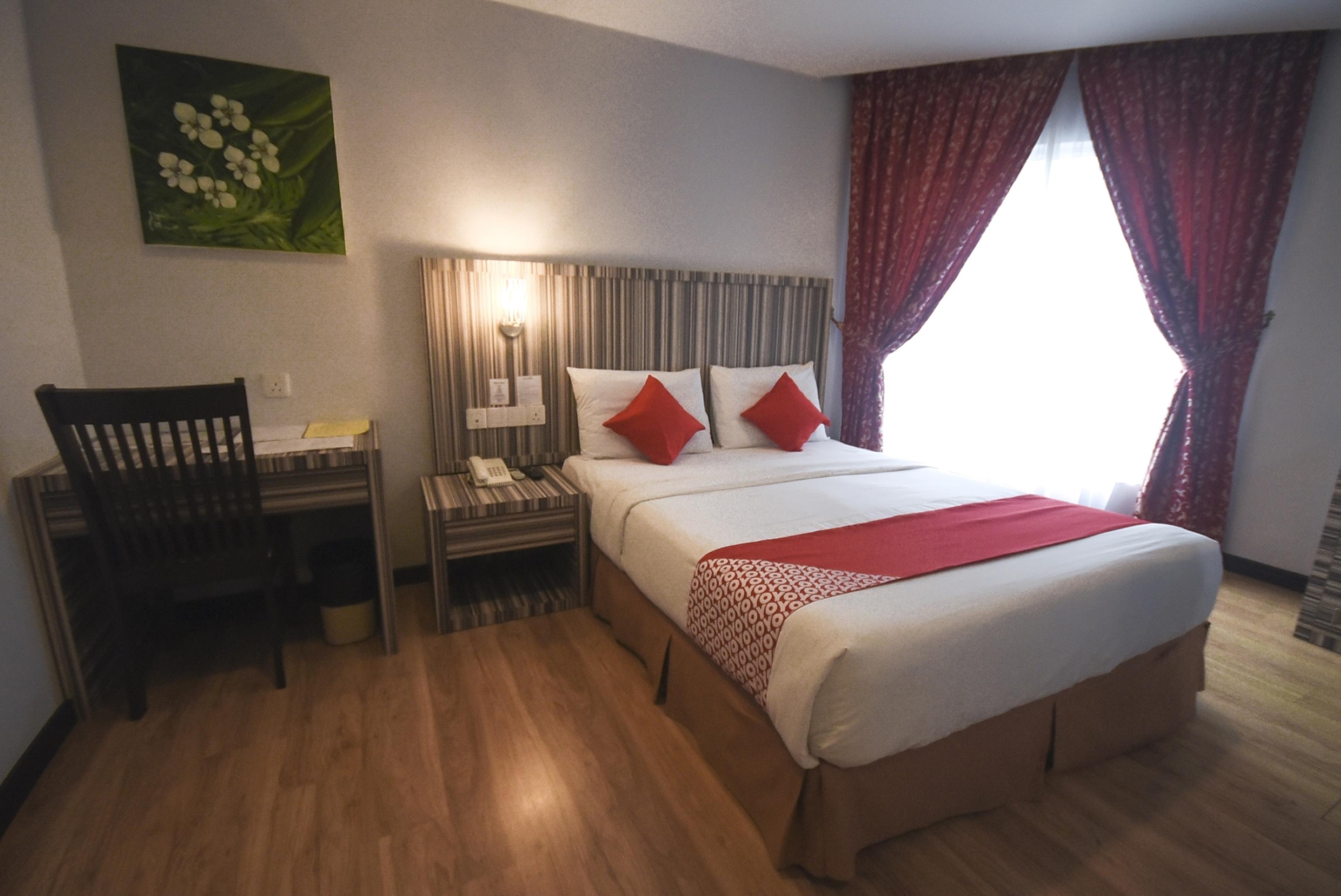 Super Oyo 985 Hotel Nur Miri Extérieur photo