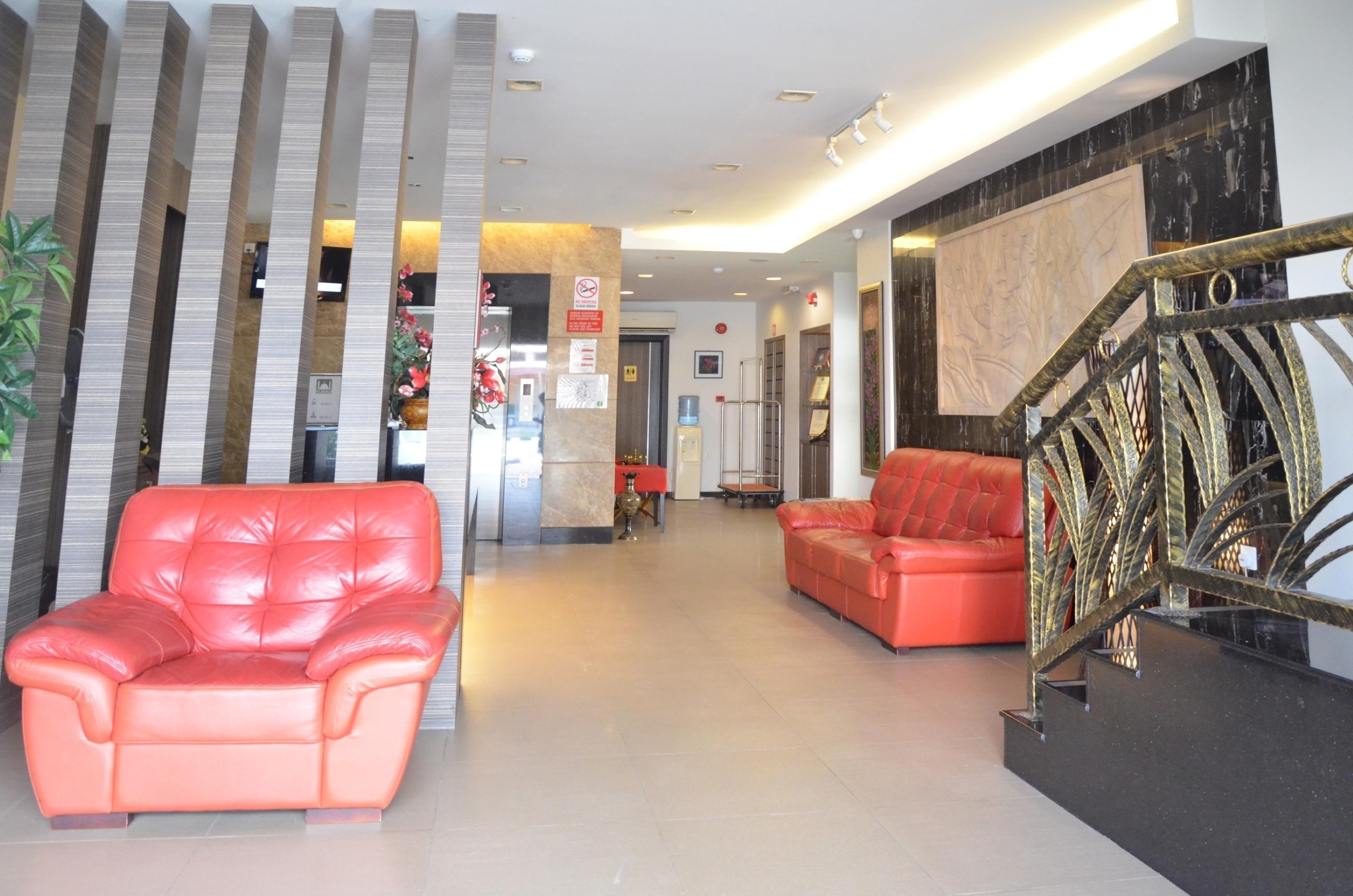 Super Oyo 985 Hotel Nur Miri Extérieur photo